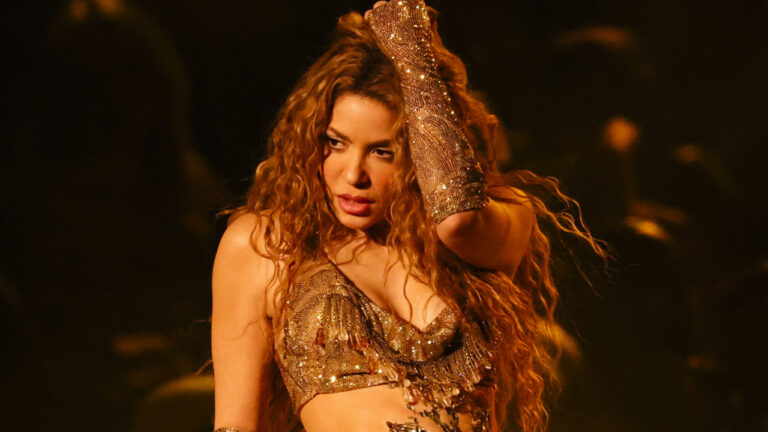 SHAKIRA